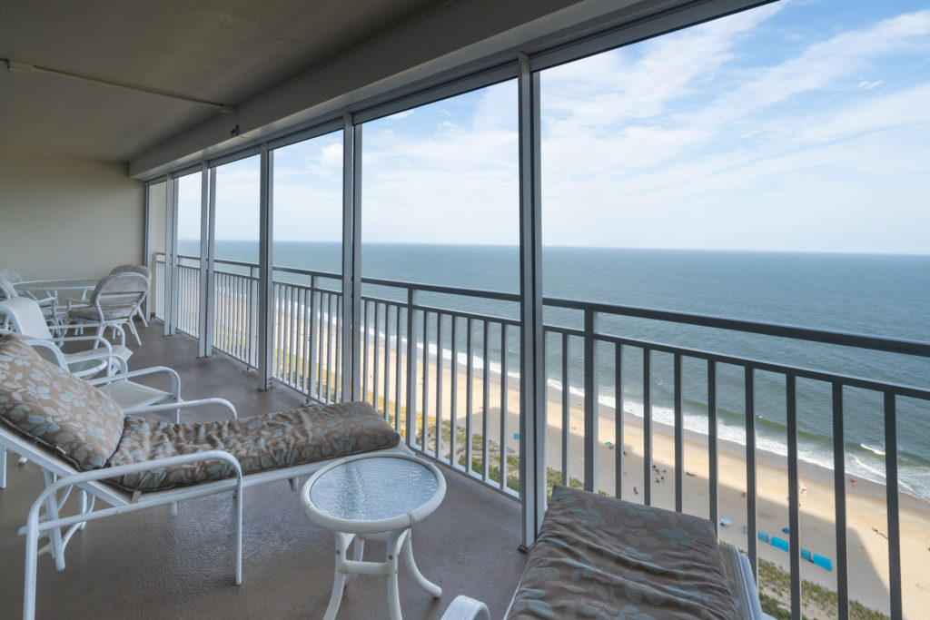 Resort Style Living Oceanviews
